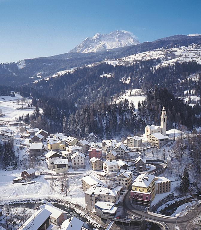 Hotel Albula&Julier Tiefencastel Exterior foto